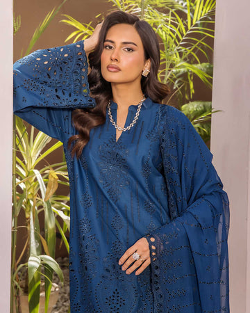 Noor E Chasham by Aalaya Summer Vol 05 '25 D 02